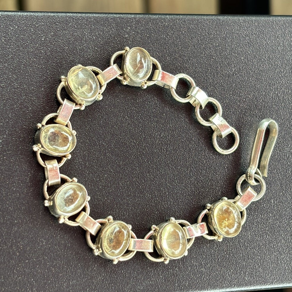 Vintage Quartz & Sterling Silver Bracelet
This listing is for 1 bracelet